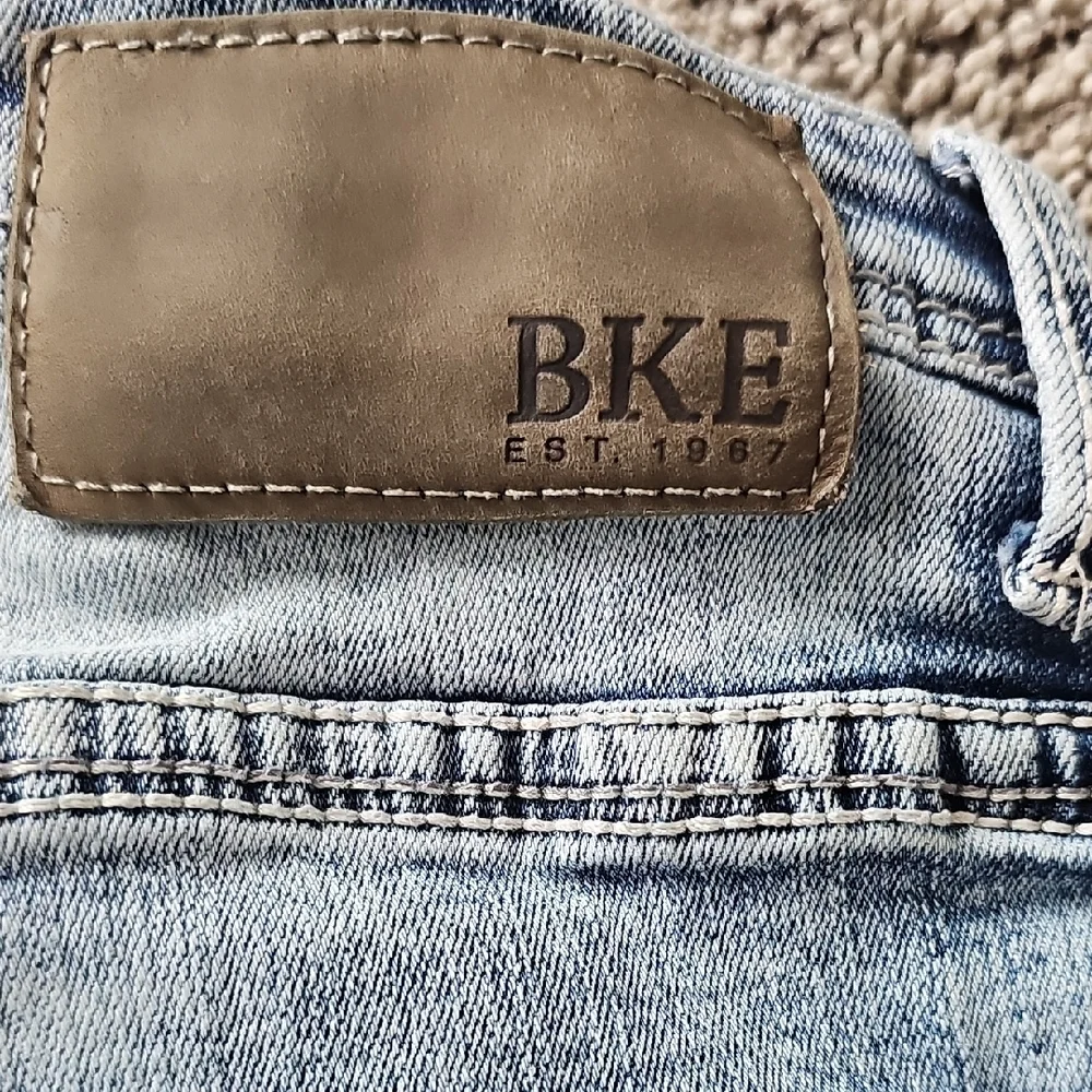 BKE Men's Bootcut Jeans in Light Blue - Picture 3 of 8